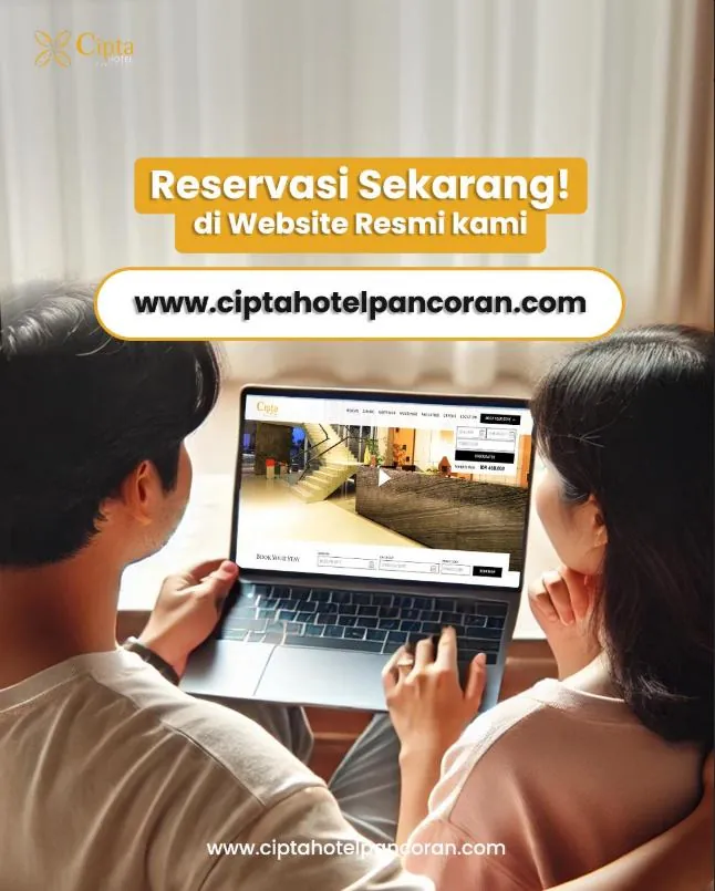 Materi Cipta Hotel Pancoran dengan ajakan Reservasi Sekarang di Website Resmi Kami dan visual pengguna laptop.